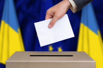 РФ вимагатиме, щоб на виборах президента України голосували українці на ТОТ та в росії – Зеленський