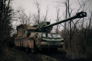 Обстановка на фронті 14 грудня: ворог просунувся поблизу трьох населених пунктів на Донеччині, втратив 710 солдатів за добу