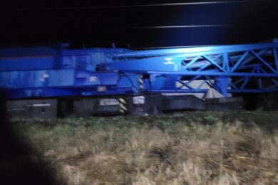 «Шахед» влучив у потяг під час руху: сталися сходження з рейок, затримуються поїзди