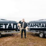 «Сетап ― це початок жарту, а панчлайн ― його бойова частина»: комік Антон Тимошенко передав військовим дві платформи Magura V7 (фото)