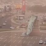 Відео моменту: 24-метрова статуя Свободи в Бразилії завалилася через потужний вітер