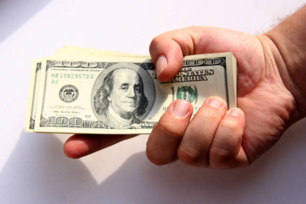 Триває реєстрація на грошову допомогу від Естонської ради – можна отримати 2000 або 5000 доларів