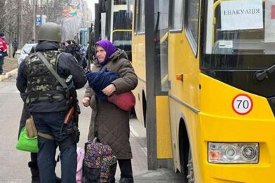 Через загрозу вивезення до РФ на Сумщині евакуюють цивільних