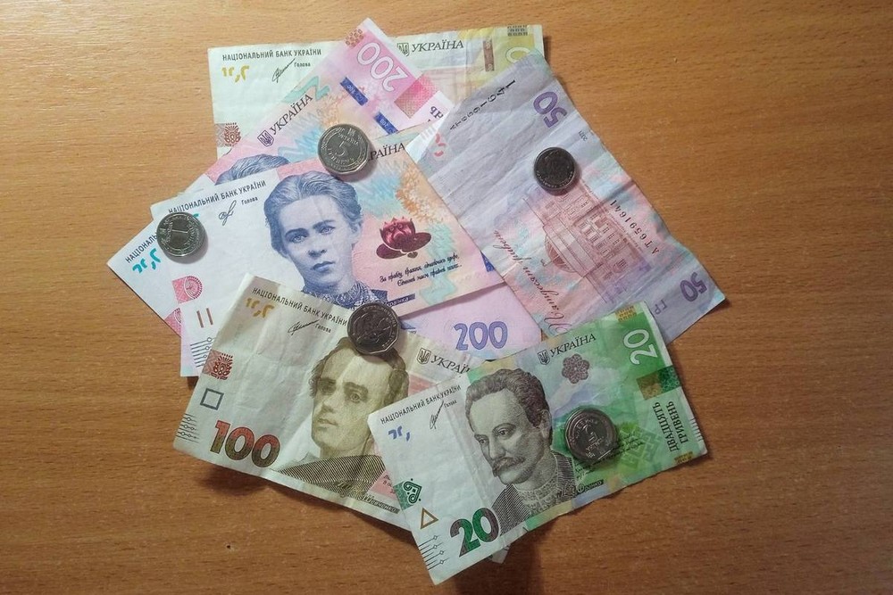 Базова соціальна допомога: виплати вже приходять, відповіді на головні питання