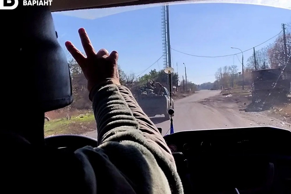 місцеві кажуть, що ще хочуть протриматися у Костянтинівці