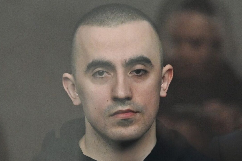 Святослав Шевченко у скляному боксі в день вироку. Фото: російське медіа