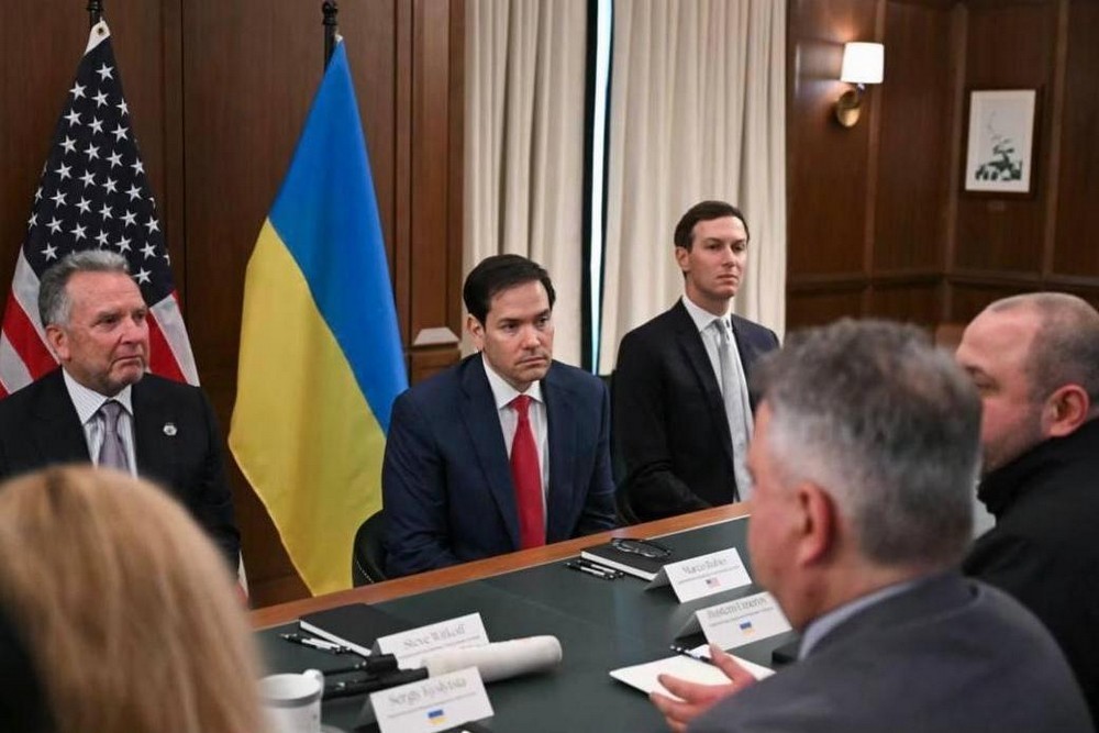 Мирні переговори у Маямі 30 листопада: заяви учасників і Зеленського, все, що відомо (відео) 1 Мирні переговори у Маямі 30 листопада: коментарі учасників і Зеленського, все, що відомо