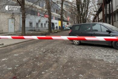 Є загиблі, багато поранених, під завалами шукають людей: ворог вдарив ракетою по Дніпру 1 грудня (фото, відео)