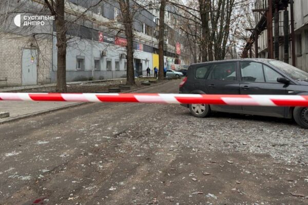 Є загиблі, багато поранених, під завалами шукають людей: ворог вдарив ракетою по Дніпру 1 грудня