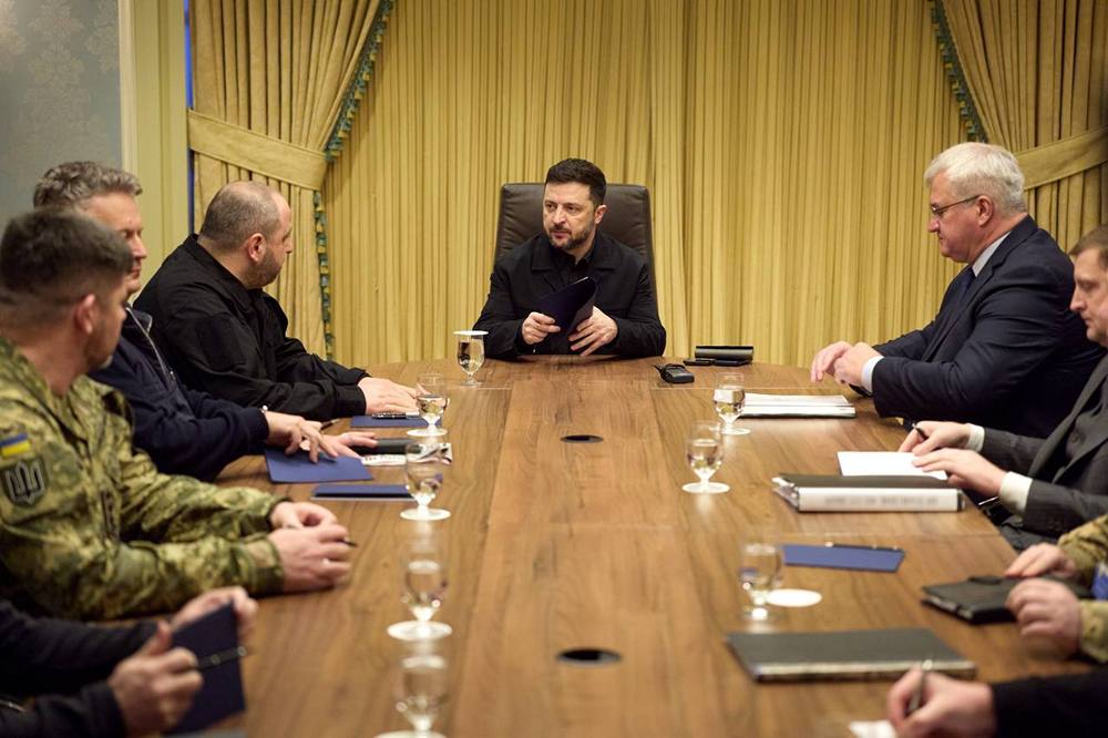 Зеленському доповіли про результати перемовин зі США щодо мирного плану - що відомо 1 Зеленському доповіли про результати перемовин зі США щодо мирного плану