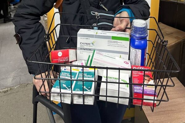 Гуманітарна допомога для ВПО у Дніпрі – можна отримати ліки і одяг