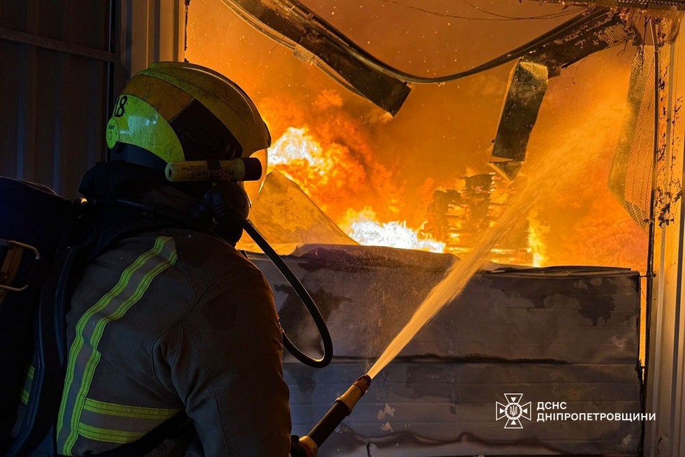 Фото наслідків атаки на Дніпропетровщину Фото наслідків атаки на Дніпропетровщину