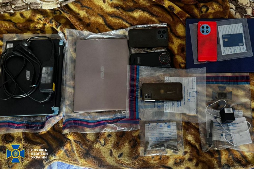 Розставляла «відеопастки», щоб шпигувати за колонами ЗСУ на півдні України – затримано російську інформаторку