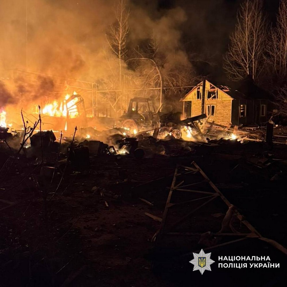 Нічна повітряна атака 9 грудня: удари базі відпочинку і енергетиці, знеструмлення у 6 областях – все, що відомо Нічна повітряна атака 9 грудня: удари базі відпочинку і енергетиці, знеструмлення у 6 областях – все, що відомо