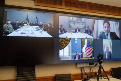 Містить коментарі щодо ЗАЕС і територій: Україна передала США відповідь на мирний план Трампа – ЗМІ