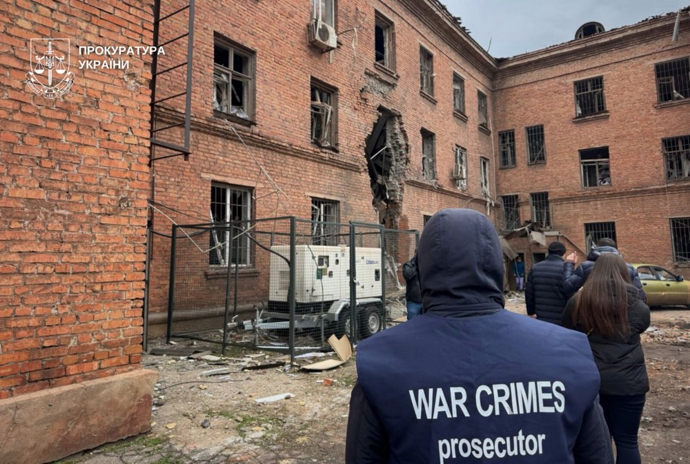 Нічна повітряна атака 18 грудня: багато поранених, удари по будинку культури, навчальному закладу, критичній інфраструктурі – все, що відомо (фото) Нічна повітряна атака 18 грудня: багато поранених, удари по будинку культури, навчальному закладу, критичній інфраструктурі – все, що відомо (фото)