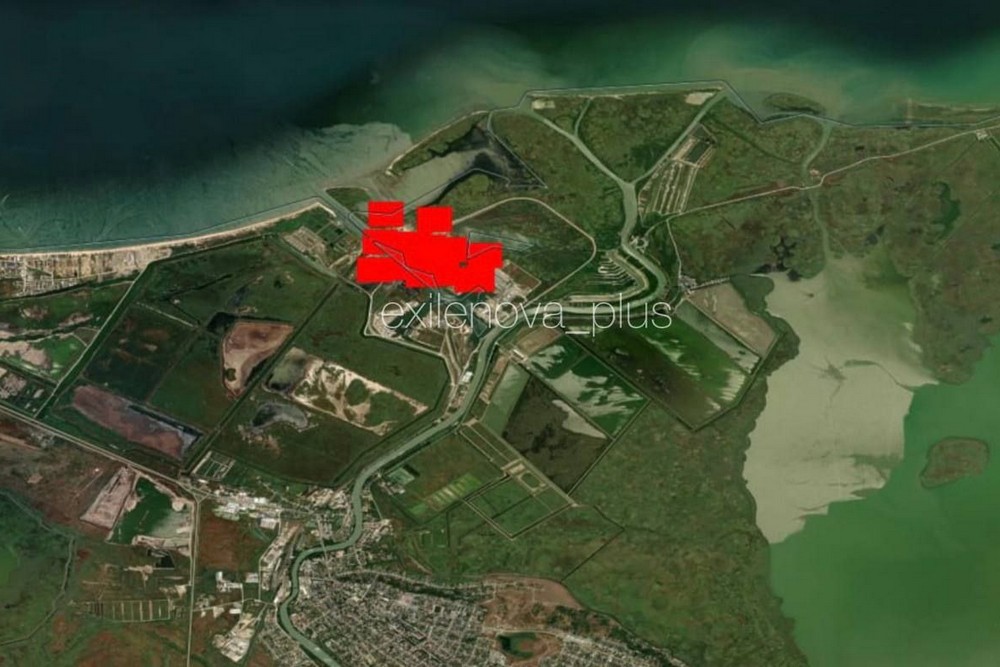 Масштабна атака на Росію в ніч на 25 грудня: спалахнули резервуари з пальним  в порту Темрюк