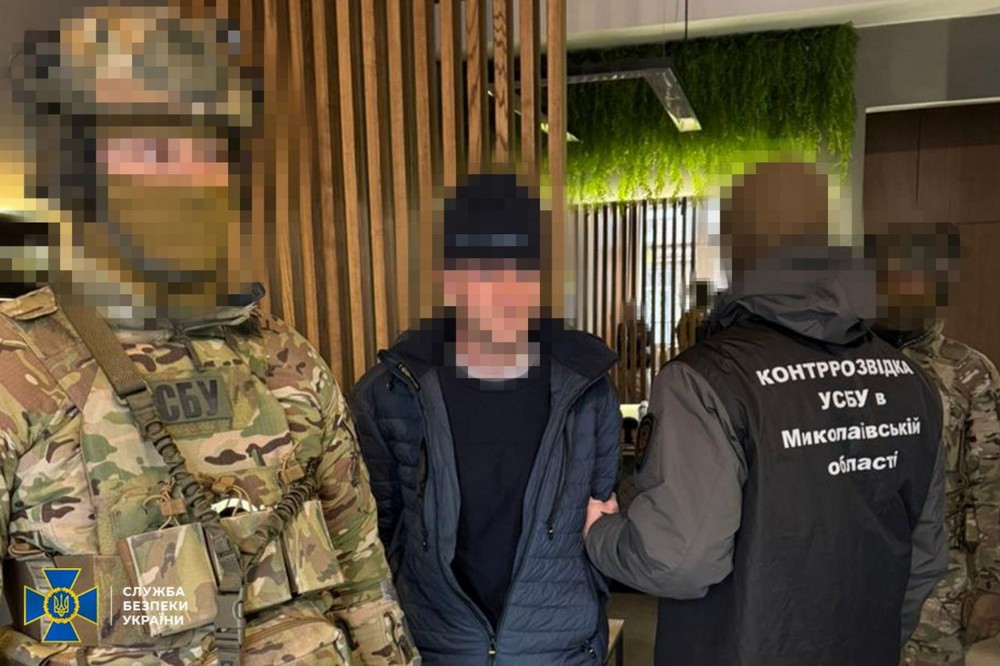 Кілер намагався вбити офіцера ГУР МО України у Києві: вже дістав пістолет і прицілився, коли його затримали 1 Кілер намагався вбити офіцера ГУР МО України у Києві: вже дістав пістолет і прицілився, коли його затримали
