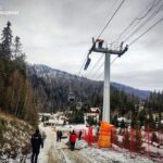 Зупинився крісельний підйомник з 80