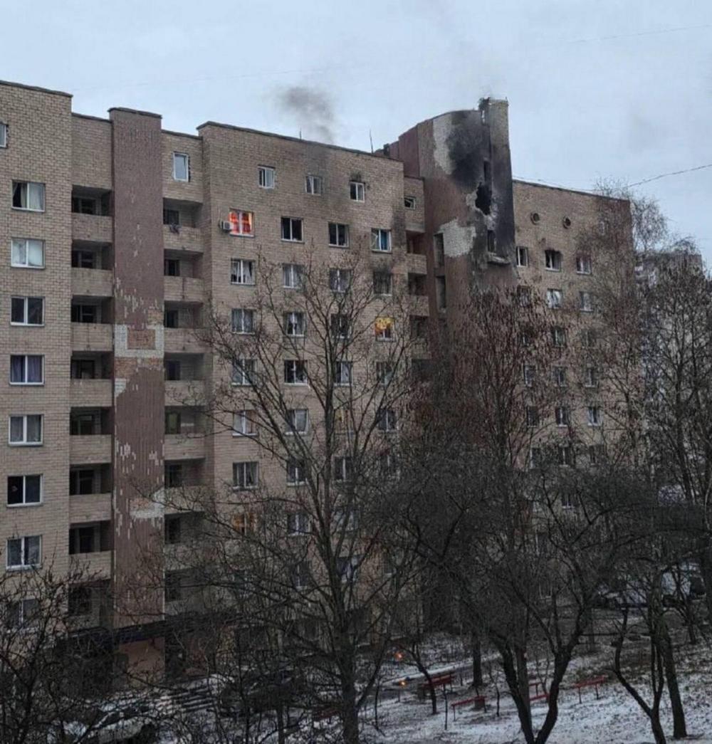 «У наших містах можна значно зменшити загрозу з повітря, знявши ідіотську заборону»: черговий масований удар по Києву прокоментував Стерненко