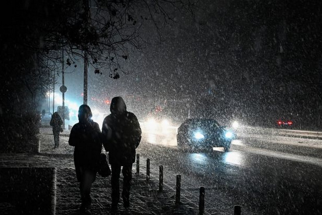 pogoda snig zima temryava avto blekaut gettyimages 1245834926 d116ac6f0f40124732e1211ad3d68cad 650x410 Ситуація зі світлом на Київщині: тисячі родин залишаються знеструмленими після масованої атаки
