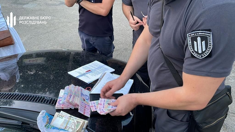 u zaporizhzhi dbr povidomilo pro pidozru eksposadovcyu dsns za nezakonne zbagachennya na majzhe 13 mln grn 7