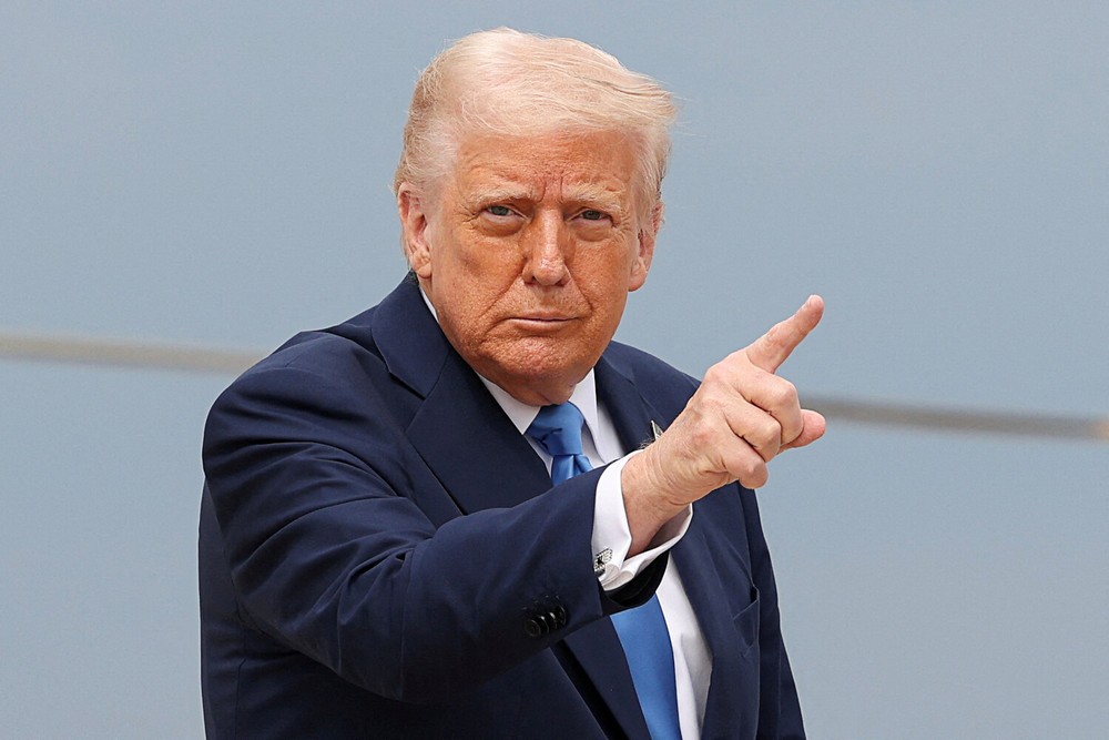 «Його люди були в захваті, а Зеленському не подобається»: Трамп зробив заяву про мирну угоду і гарантії безпеки від США 1 «Його люди було в захваті, а Зеленському не подобається»: Трамп зробив заяву про мирну угоду і гарантії безпеки від США