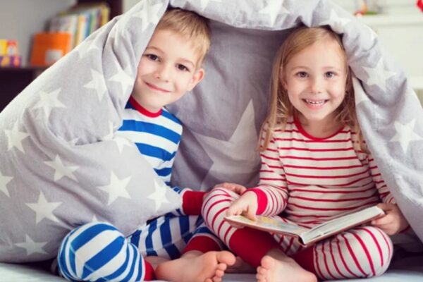 Гуманітарна допомога у Києві – можна отримати дитячі піжами та одяг для домашніх улюбленців