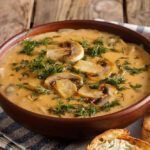 Рецепт дня: «Пісна підлива з грибів і томатів»