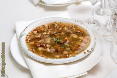 Рецепт дня: «Грибний суп із гречаною крупою»