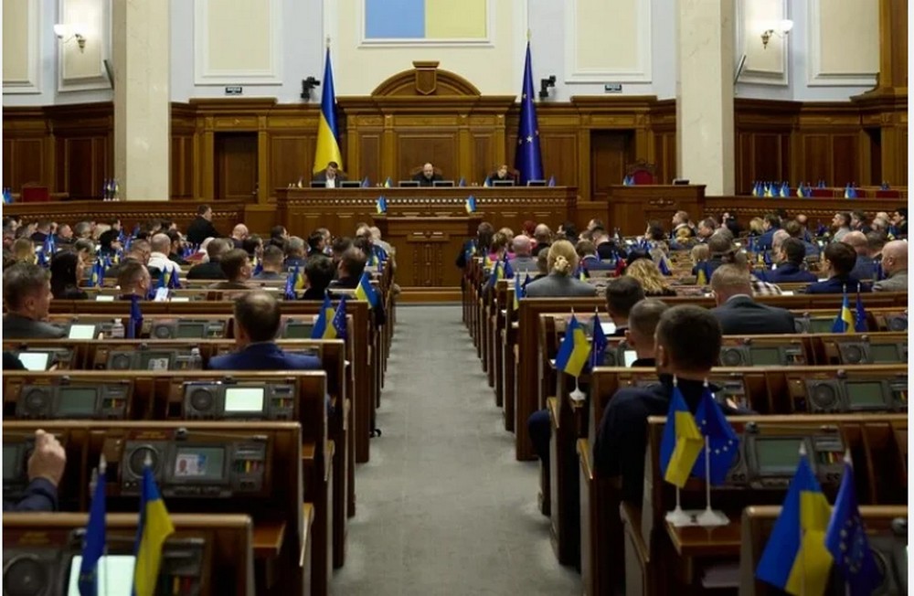 В Україні міністрів зобов’язали звітувати перед відставкою – Рада ухвалила закон 1 В Україні міністрів зобов’язали звітувати перед відставкою. Відповідний законопроєкт Верховна Рада ухвалила сьогодні.