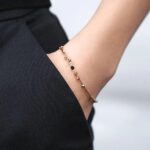 Браслет на руку – чому це ідеальний подарунок до свят 24 зображення viber 2025 12 09 23 46 45 903