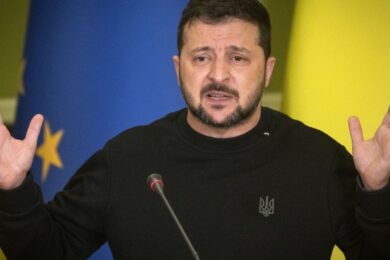 «В Давос не поїду, буду