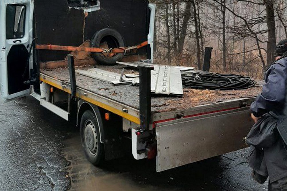 Окупанти вдарили по авто комунальників біля Слов’янська: є загиблий та постраждалі 1 Окупанти вдарили по авто комунальників біля Слов’янська: є загиблий та постраждалі