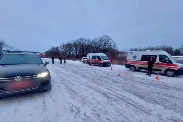 Смертельні розваги - молодики катались на шинах, прив’язаних до авто та втрапили у ДТП на Київщині