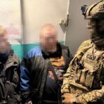 Готувалися підірвати поліцейських у Херсоні, а потім втекти до росії – СБУ затримала агентів ФСБ