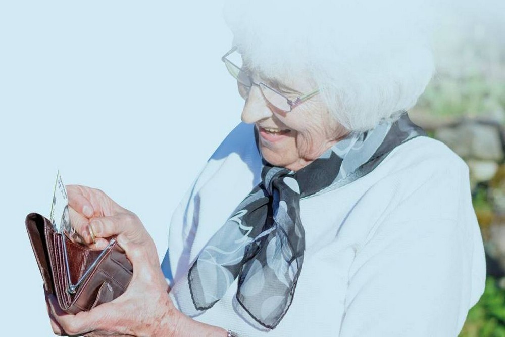 Довідка про доходи пенсіонера: навіщо потрібна, як отримати онлайн і офлайн