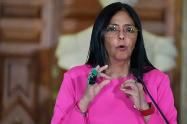 Після арешту Мадуро Венесуелу очолила віцепрезидентка країни Делсі Родрігес