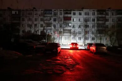 Блекаути у російських містах після
