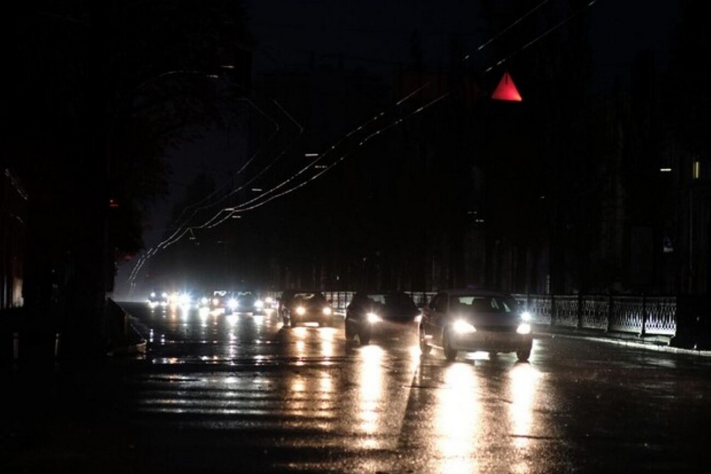 Запас їжі, води на 3-5 днів та готівка: поради від МВС на випадок надзвичайної ситуації в енергетиці