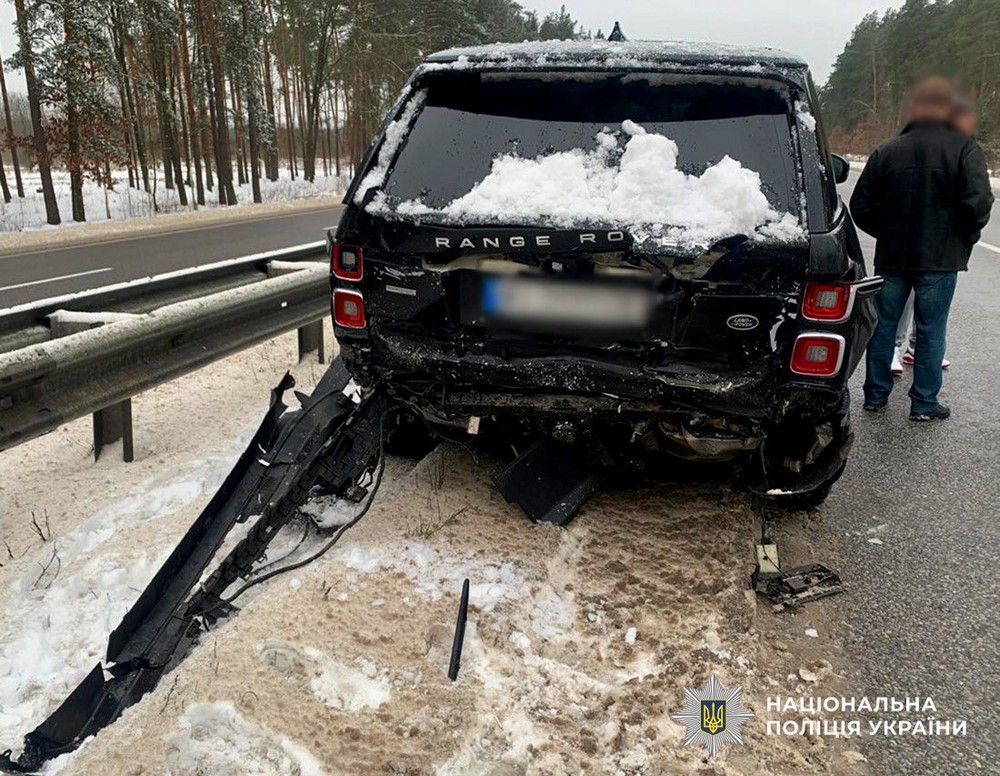 Внаслідок масштабної ДТП на Житомирщині один загиблий і четверо постраждалих.