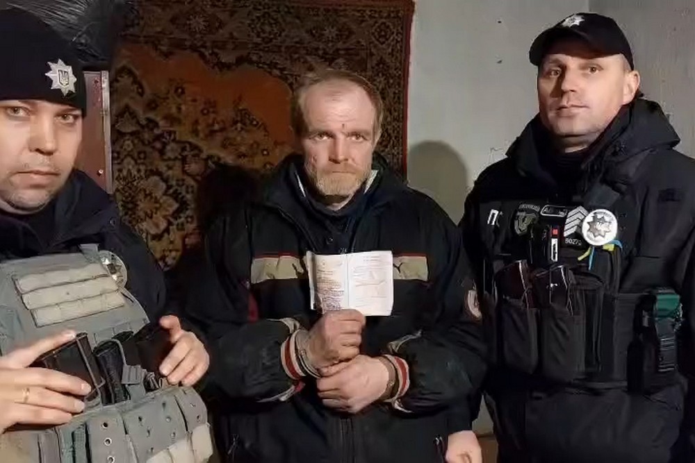На Запоріжжі затримано російського військовослужбовця, який вдавав із себе глухонімого 1 На Запоріжжі затримано російського військовослужбовця, який вдавав із себе глухонімого