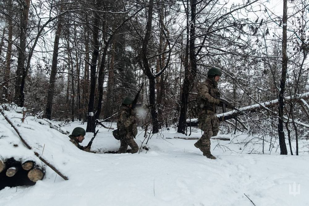 Обстановка на фронті 18 січня: ворог просунувся поблизу двох населених пунктів на Донеччині, втратив 830 солдатів за добу 1 Обстановка на фронті 18 січня: ворог просунувся поблизу двох населених пунктів на Донеччині, втратив 830 солдатів за добу