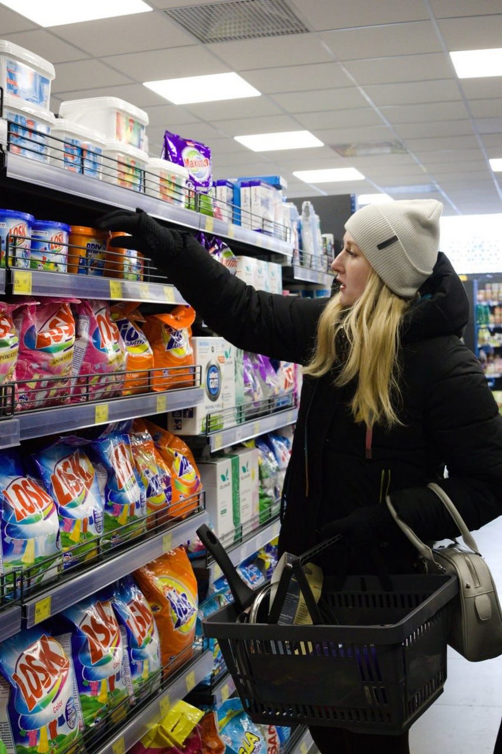 Гуманітарна допомога для ВПО на Дніпропетровщині – можна отримати ваучери Епіцентр Гуманітарна допомога для ВПО на Дніпропетровщині – можна отримати ваучери Епіцентр