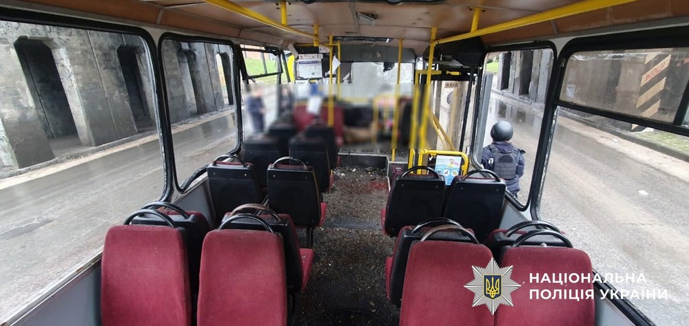 Вбили водія автобуса і поранили пасажирів: на Херсонщині 2 загиблих і 8 постраждалих (фото)