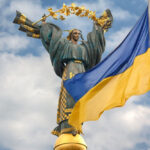 Виплати ВПО та українцям у Польщі, додаткові відпустки військовим, щомісячні доплати та нові правила бронювання – основні зміни з 1 лютого