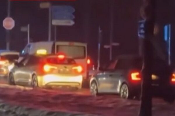 Українські біженці у Берліні на тлі блекауту відкрили «Пункт незламності» для місцевих жителів (фото, відео)