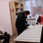 Намагалися продати новонароджену дитину за 10 000 доларів – у Миколаєві затримали горе-батьків