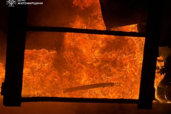 Нічна масована повітряна атака 11 січня: є поранені, нові удари по енергетиці, пожежі і руйнування – все, що відомо (фото, відео)