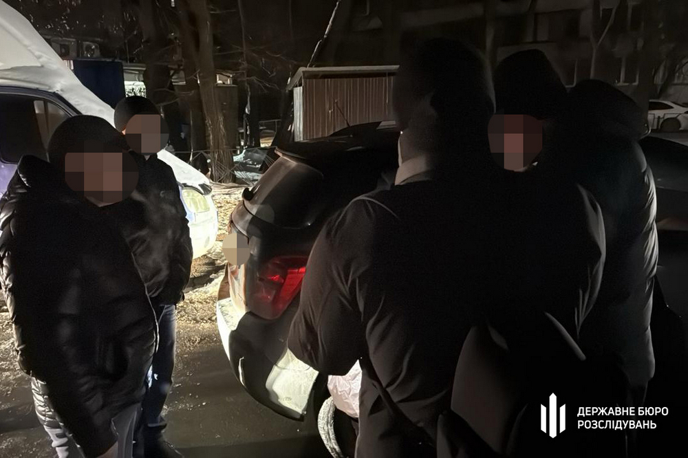 dbr zatrimalo shahraya yakij vimagav u posadovcya tck 100 tis. dolariv nibito dlya pracivnikiv byuro 2